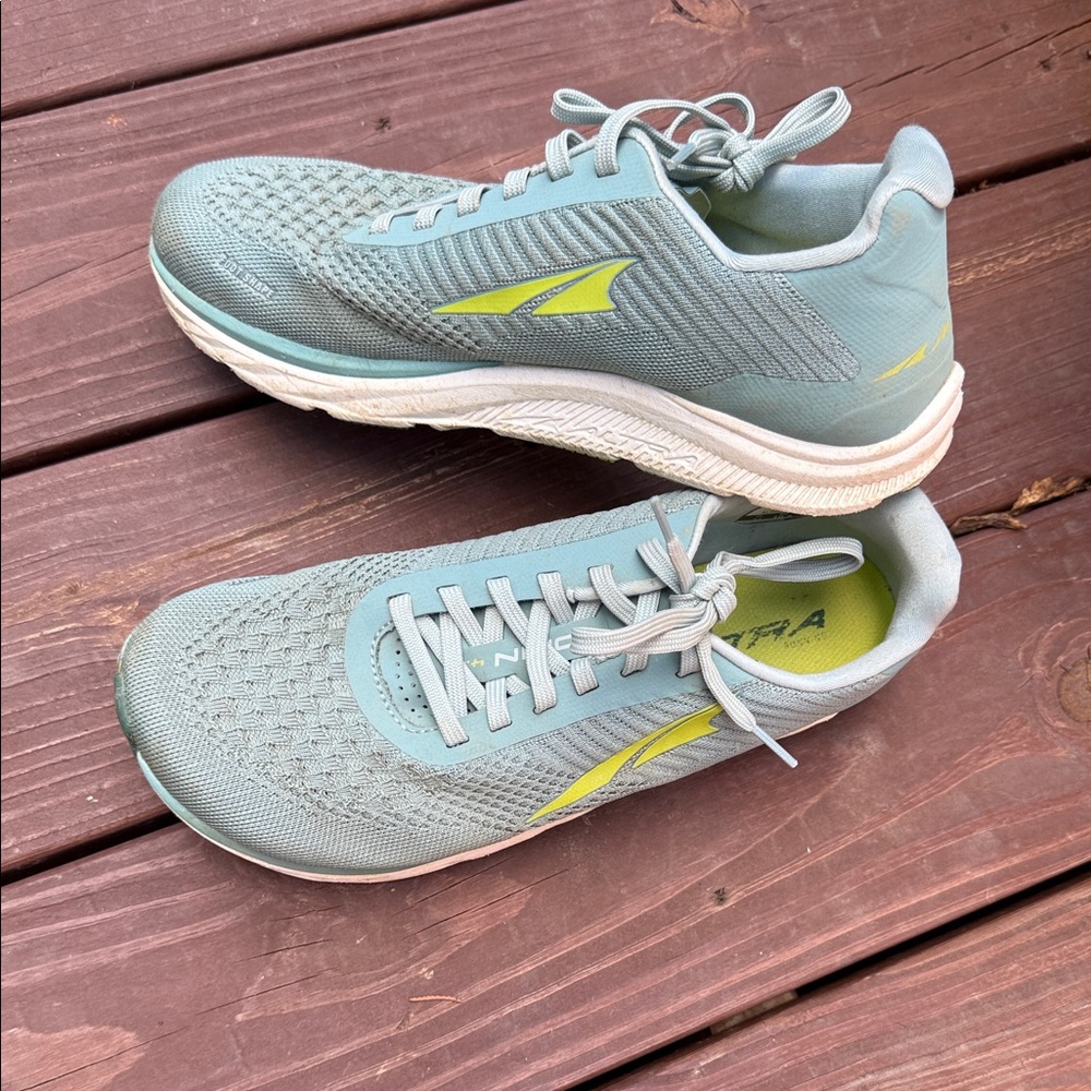 Altra Women's Light Green Athletic Shoes